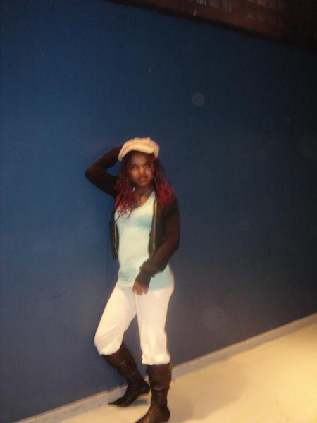 LA   BELE    GOSSE   