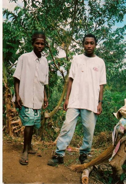 SAMON    ET   SON   CONFRERES    TAZZ    DE   TCHANGA